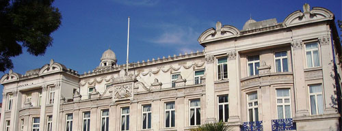 倫敦大學皇后瑪麗學院.jpg